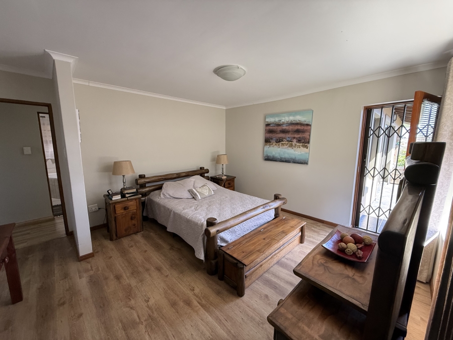4 Bedroom Property for Sale in Monte Christo Western Cape